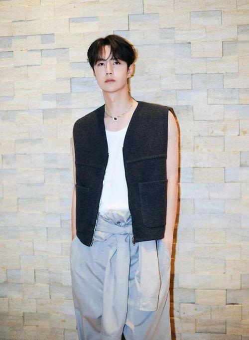 娱乐圈爆料王一博杨洋,兄弟情深还是暗流涌动? 第3张 娱乐圈爆料王一博杨洋,兄弟情深还是暗流涌动? 第3张